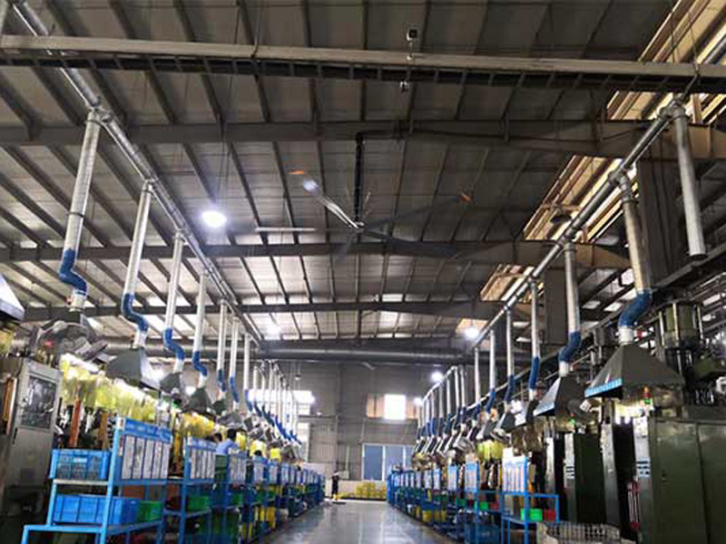 工業(yè)大吊扇風(fēng)量大，覆蓋廣，廣泛適用于大型商用場(chǎng)所